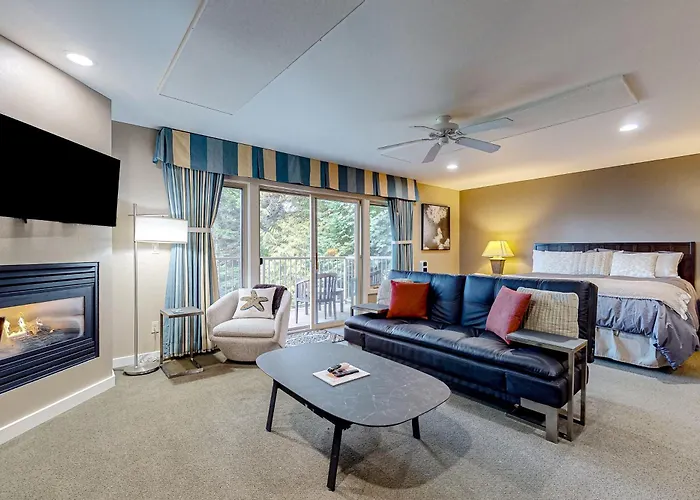 Rosario Road Condo - B